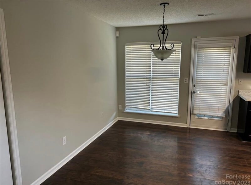 Building Photo - 100 Coventry Dr