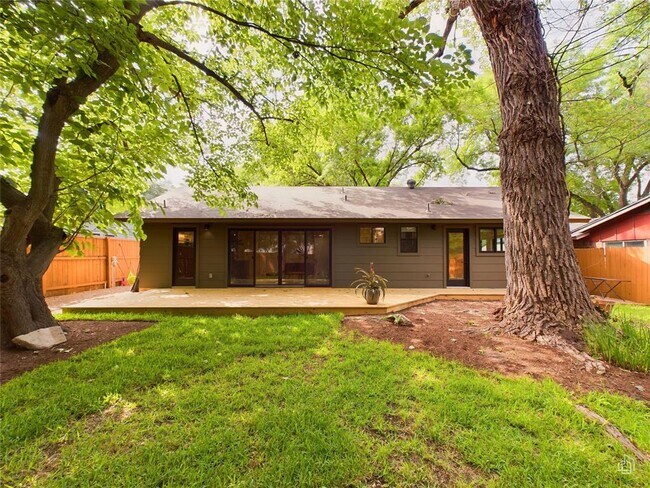 Building Photo - 6007 Leisure Run Rd