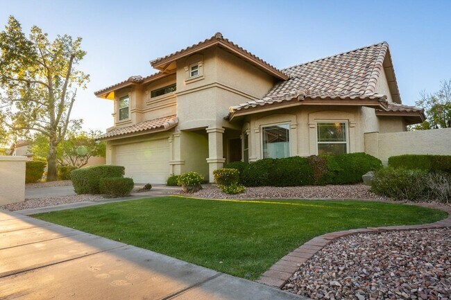 Building Photo - 2434 W Lompoc Ave