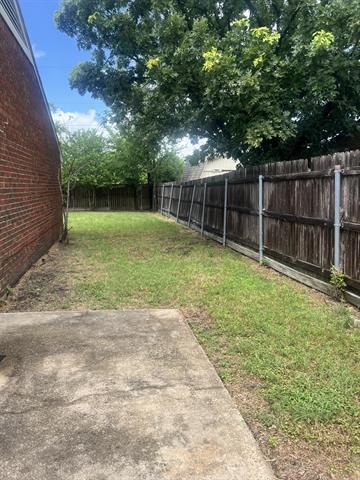 Building Photo - 532 Canary Ln