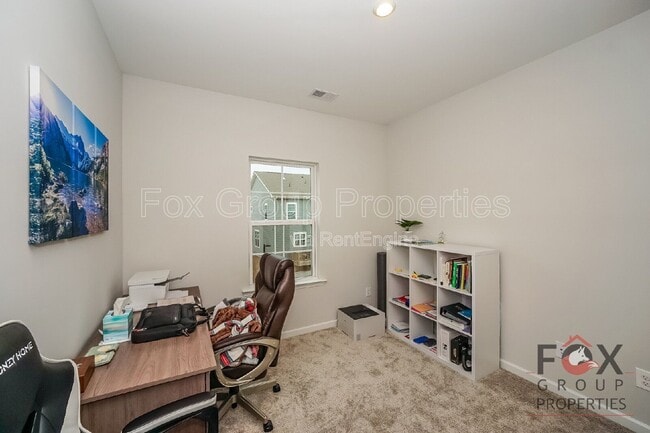 Building Photo - 7125 Brookview Ln