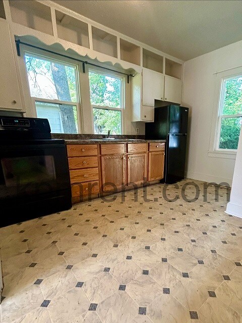 Building Photo - 1207 9th St NE