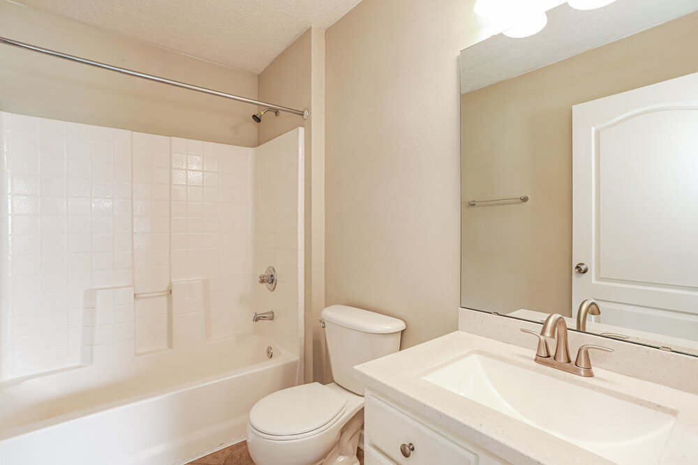 Building Photo - 7068 Beekman Lake Dr