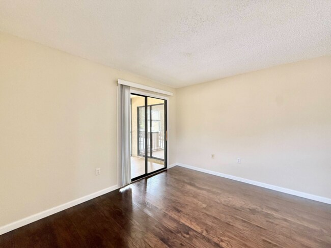 Building Photo - 10155 Sailwinds Blvd S