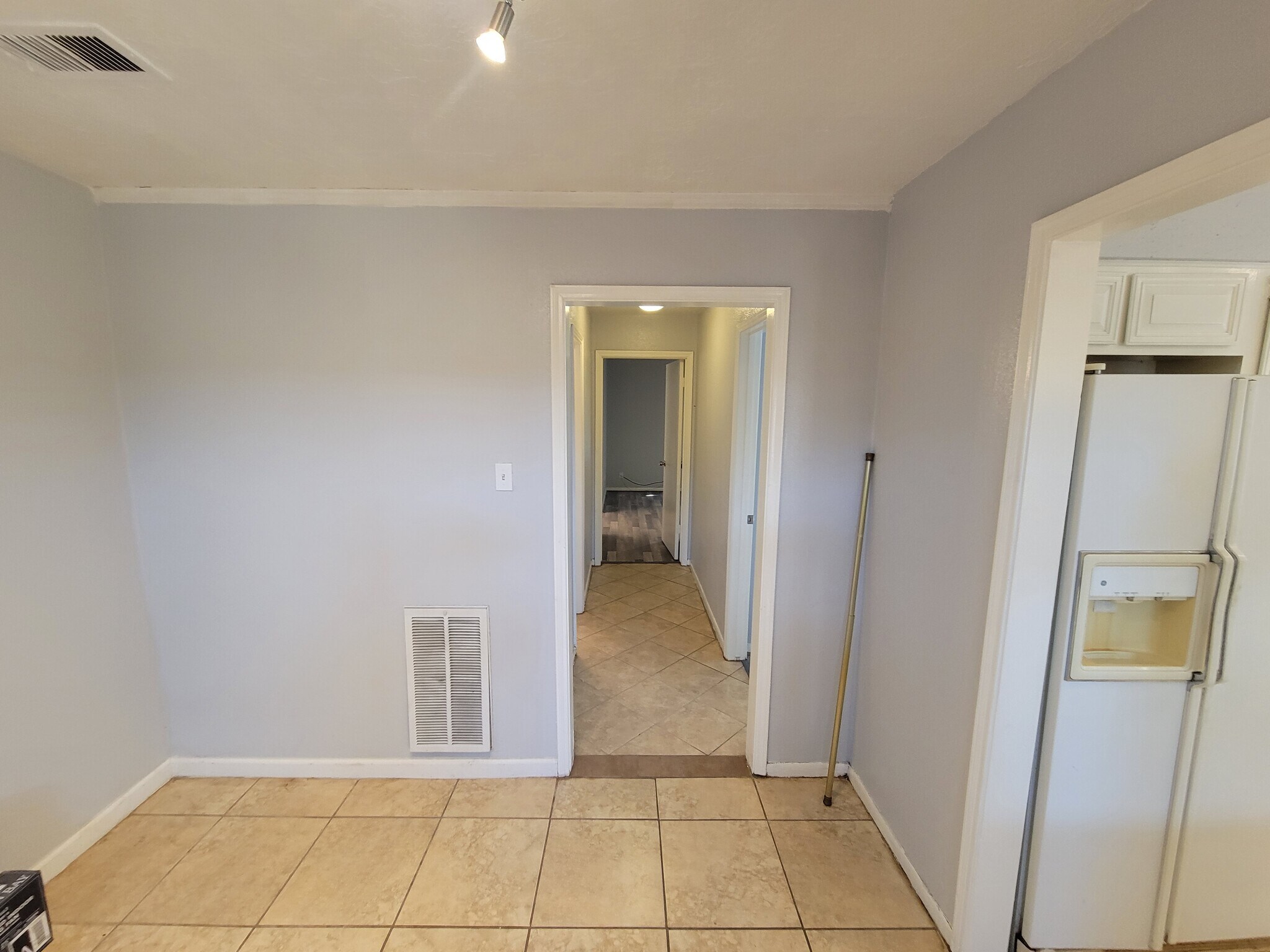Building Photo - 12247 W Village Dr