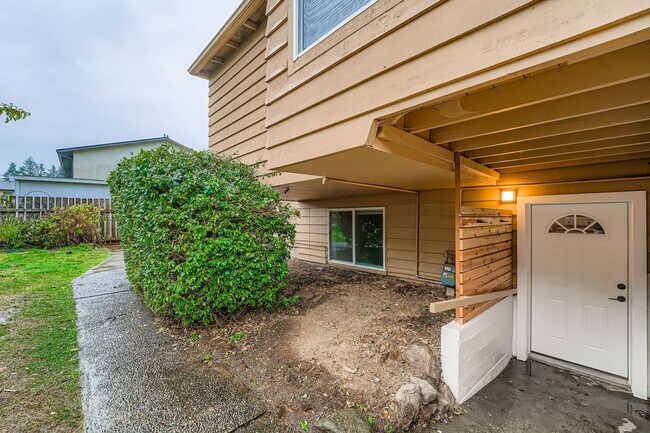 Building Photo - Shorewood Place 1035