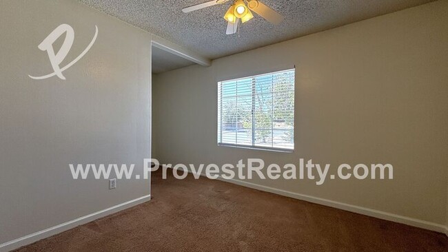 Building Photo - 13496 Vail Cir