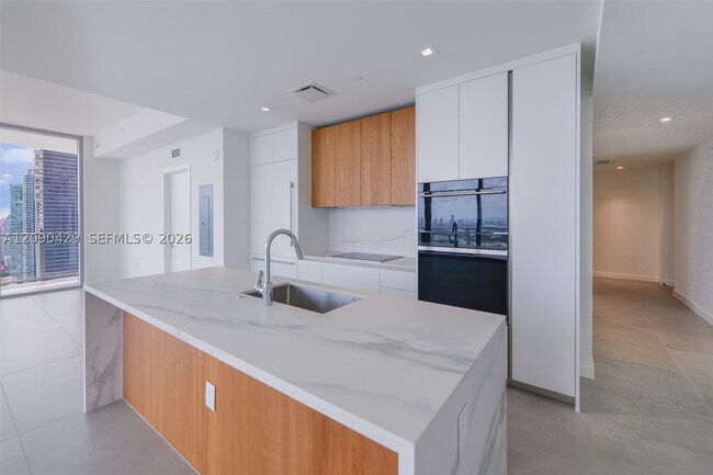 Building Photo - 1400 Biscayne Blvd