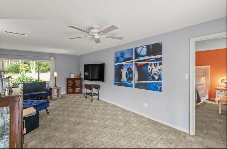 Large living room - 2901 SW 1st Ave