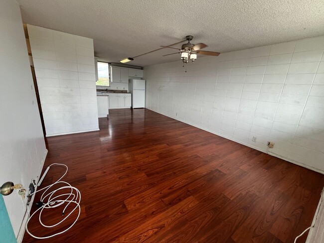 Building Photo - Kunia Palms (Waipahu) - 2 bedroom, 1 bathr...