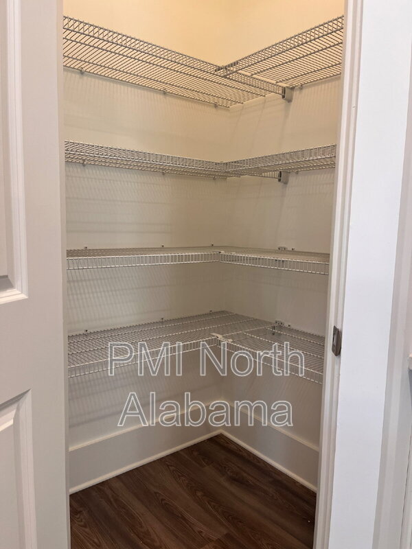 Building Photo - 29458 Canoe Cir NW