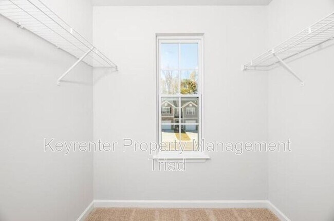 Building Photo - 1122 Banworth Ct