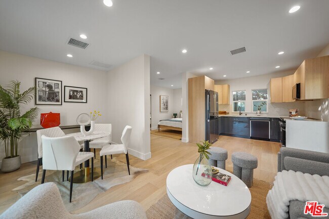 Building Photo - 665 McCadden Pl
