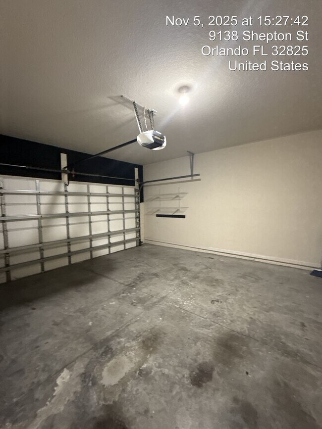 Building Photo - 9134 Shepton St