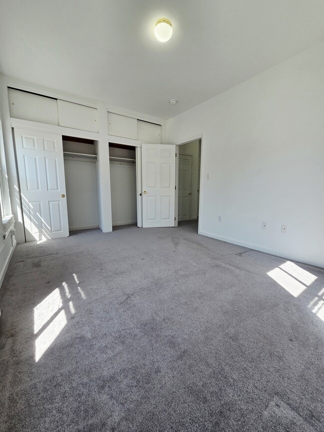 Building Photo - 21 S 4th St