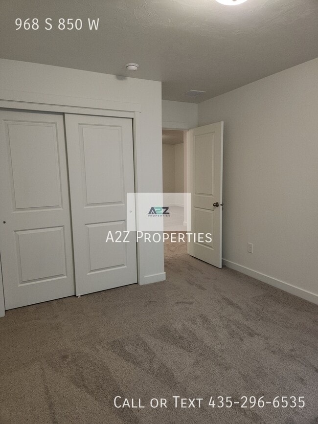 Building Photo - 968 S 850 W
