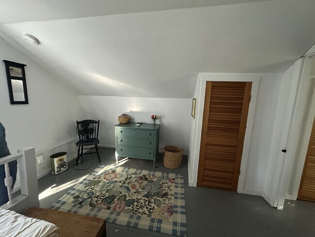 Building Photo - 2BR WINTER RENTAL, Fully Furnished– Heat Included, Near Downtown Kennebunkport