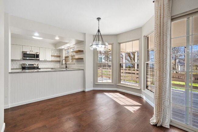 Building Photo - *RESERVED - Contact Us to Submit A Backup App!* Fully Renovated 4BR/2.5BA Gem in Sought-After Ben...