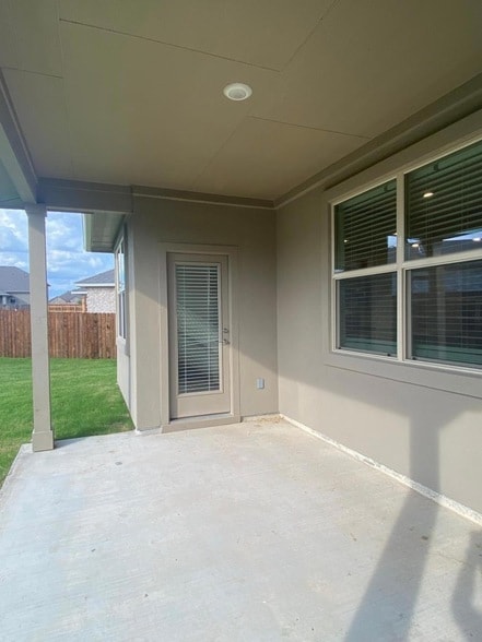 Building Photo - 18024 Stefano Dr