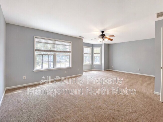 Building Photo - 2195 Highland Gate Dr