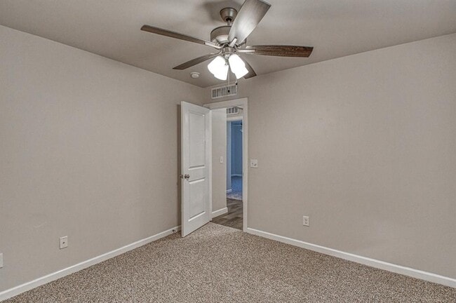 Building Photo - 3313 Mt Nebo Dr