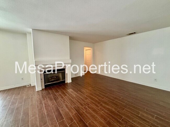 Building Photo - 16486 Salinas St