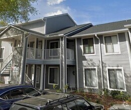 Building Photo - 2236 Stonington Ave