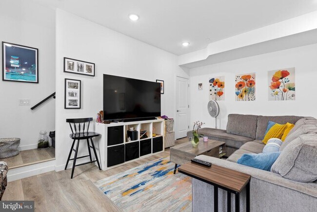 Building Photo - 2400 Germantown Ave