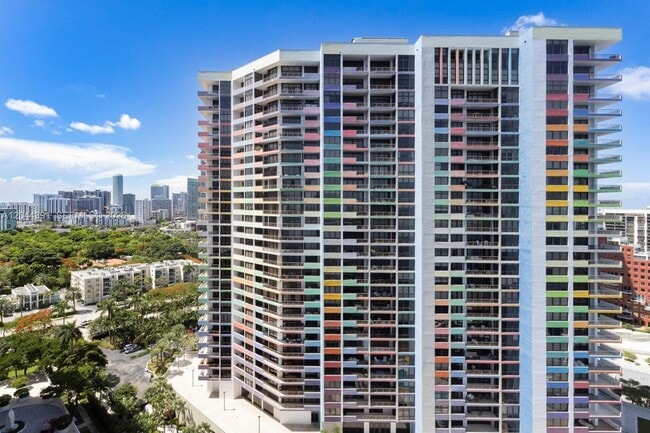 Building Photo - 1627 Brickell Ave