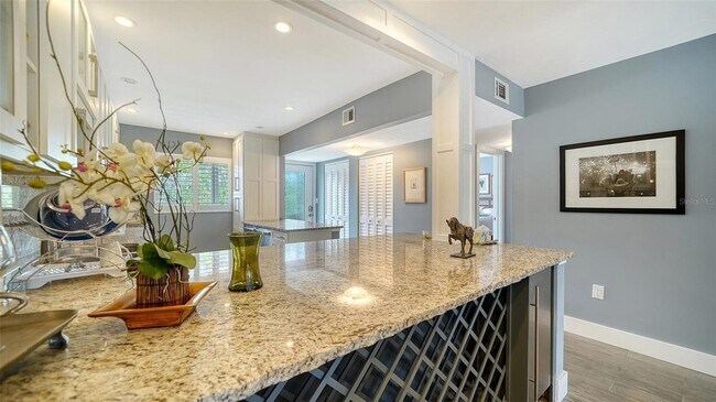 Building Photo - 1601 Pelican Point Dr