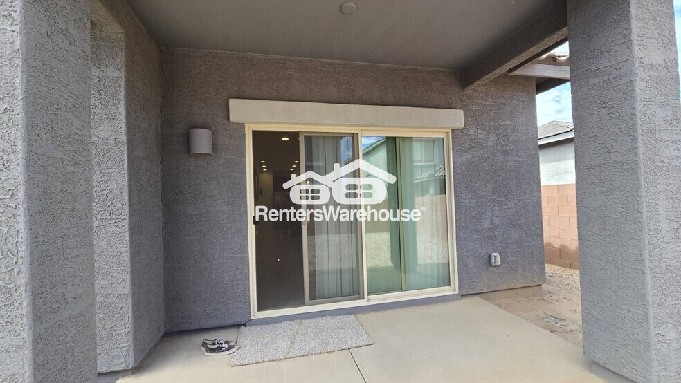 Building Photo - 11952 W Charismatic Dr