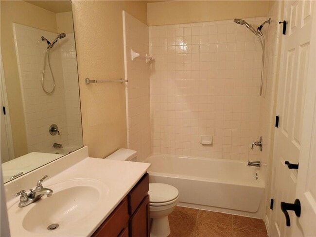 Building Photo - 2103 Ariella Dr