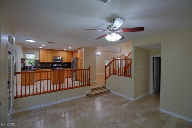 Building Photo - 2859 Dunnottar Ave