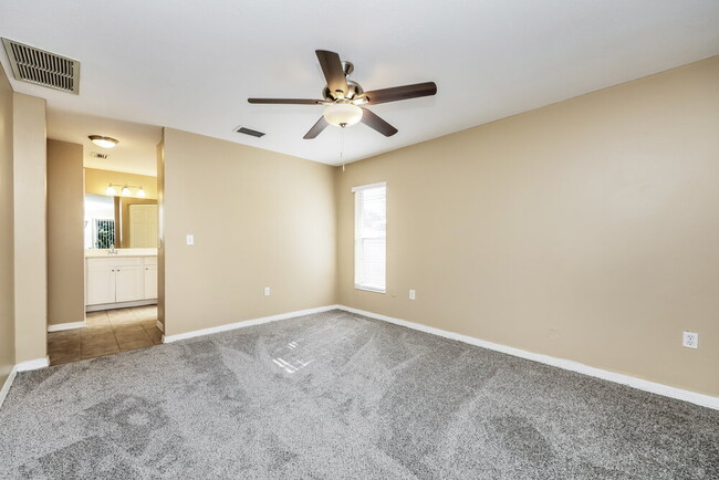 Building Photo - 4807 Weasel Dr