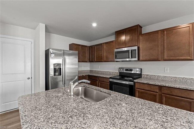 Building Photo - 103 Sourgum Ln