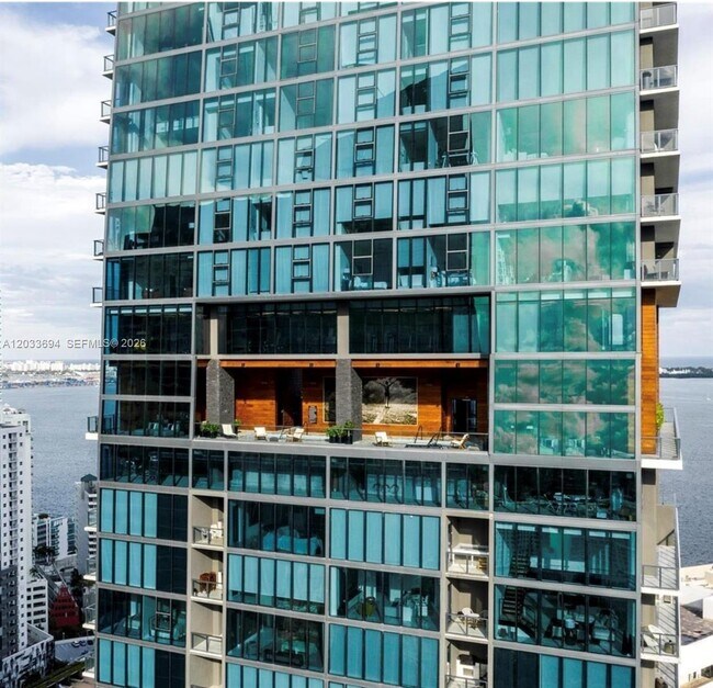 Building Photo - 1451 Brickell Ave
