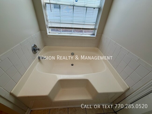 Building Photo - 5427 Shirewick Ln