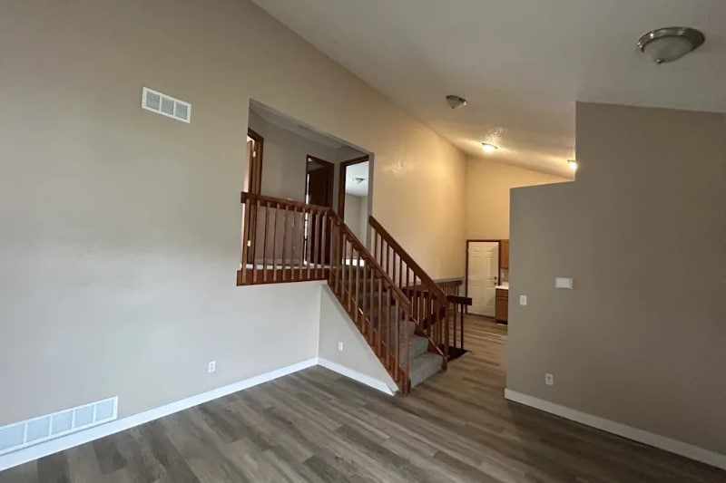 Building Photo - 10051 Shoshone Way