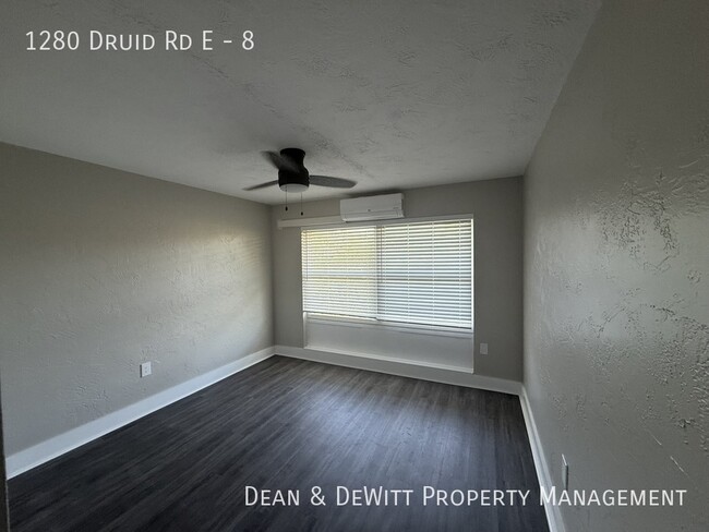 Building Photo - Creekside Apartments - 2/1 Clearwater - Fo...