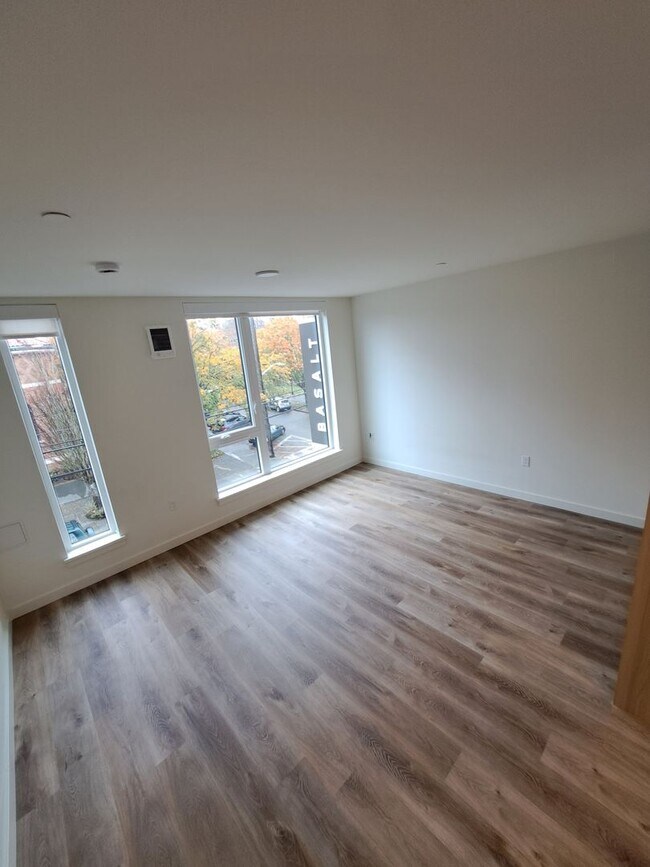 Interior Photo - Basalt