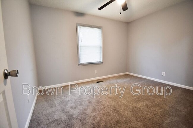 Building Photo - 4715 Beaufort Dr