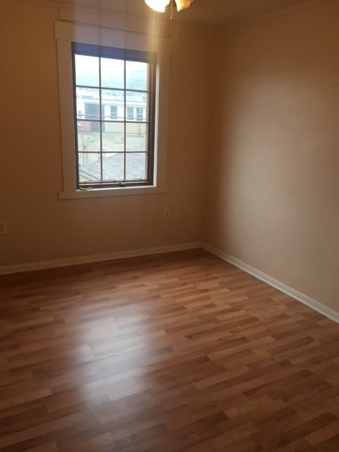 Building Photo - 730 Maplewood Ave