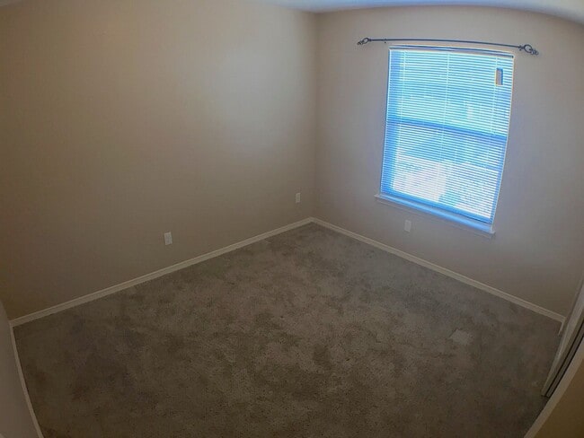 Building Photo - Northeast El Paso/Sandstone Ranch 4 bed Re...