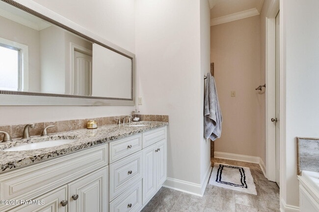 Building Photo - 215 Capstone Crossing