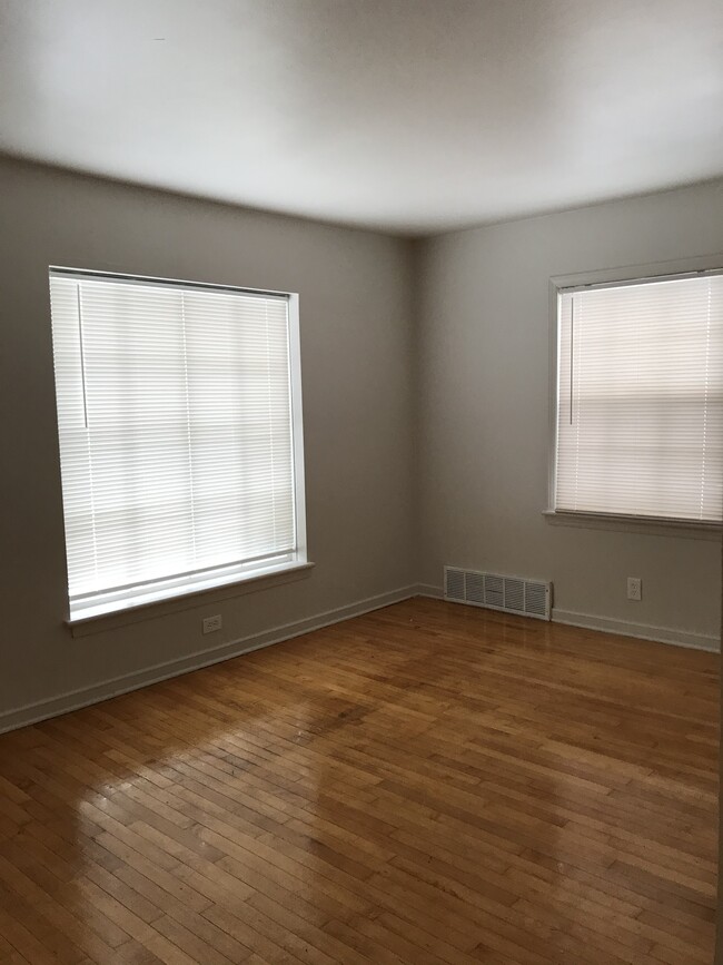 Building Photo - 5243 N 49th St