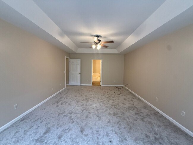 Building Photo - 5500 Misty Valley Dr