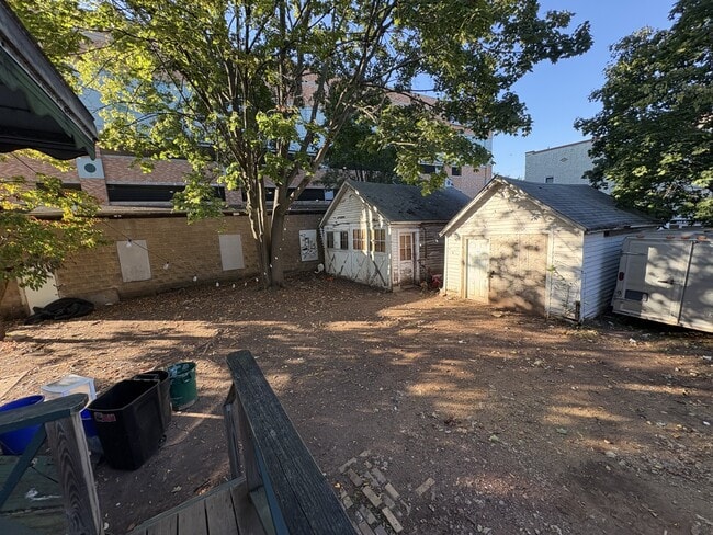 Building Photo - 113 Guilden St