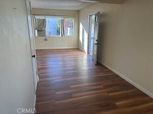 Building Photo - 3565 Gundry Ave