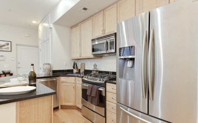 Building Photo - 1220 13th St NW