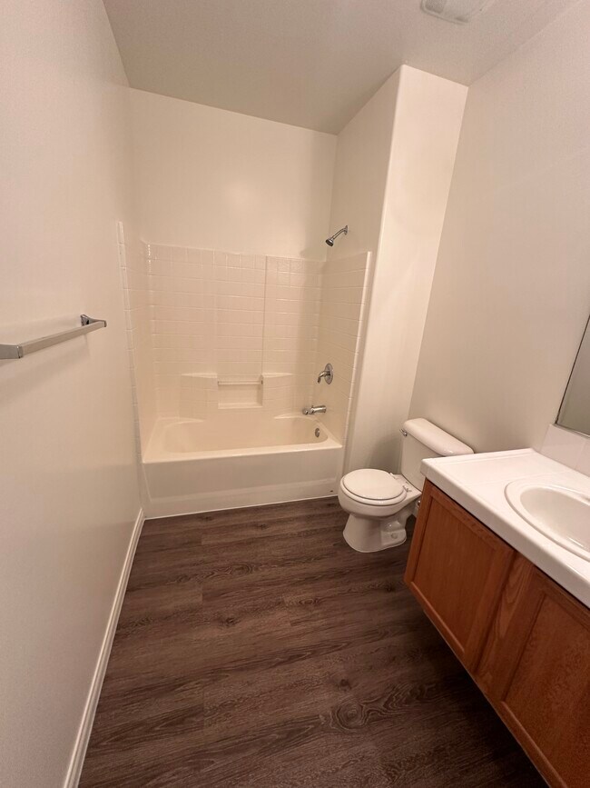Building Photo - 718 Orchid Dr